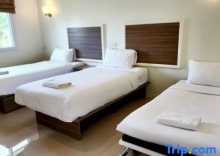 Трёхместный номер Superior в One Chumphon Hotel