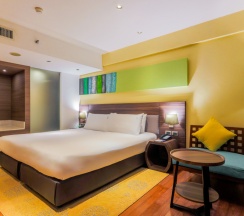 Двухместный номер Standard с балконом двуспальная кровать в Отель Holiday Inn Resort Phuket Karon Beach by IHG