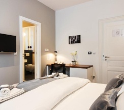 Двухместный номер Standard с балконом двуспальная кровать в Prima Luxury Rooms