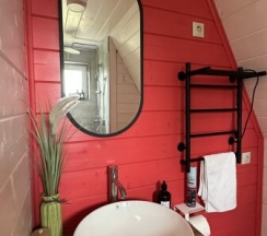 Участок с домиком "Помидор" А-фрейм категории комфорт в Ланьдиво