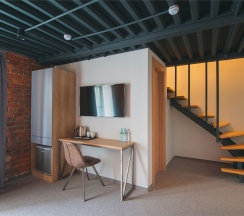 Duplex Suite (Двухъярусный номер с одной двуспальной кроватью и одним раскладывающимся диваном) в Turris Hotel Lubyansky