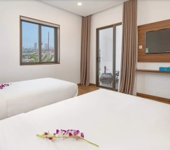 Номер Superior с видом на воду в Gold Plaza Hotel Da Nang