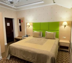 Трехместный номер стандарт в Сказка снежных вершин