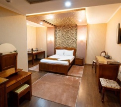 Двухместный люкс двуспальная кровать в Salut Hotel Almaty