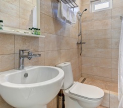 Семейный в Сочи Ярдъ