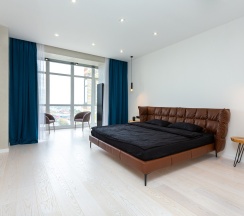 DELUX – 492Б, панорамное окно в Gosh.rent