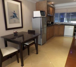 Апартаменты c 1 комнатой в Westbury Residence