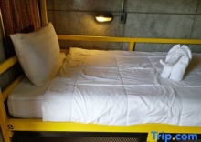 Кровать в общем номере в Chang Hostel​ Suvarnabhumi​