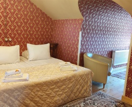 Семейный расширенный на третьем этаже/ Family room в Богдарня