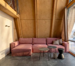 Дом с большим диваном №2 в Трофимов Берег