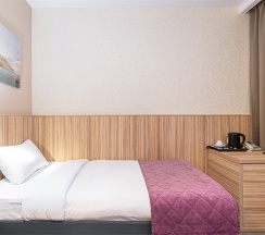 Одноместный номер в Harbor Club Hotel