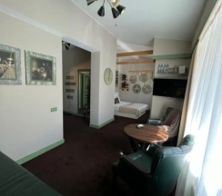 Двухместный семейный номер Standard с видом на город двуспальная кровать в Академия Виски