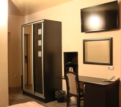 Номер люкс с 1 двуспальной кроватью в Триумф