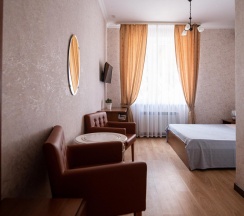Номер стандарт с 1 двуспальной кроватью в Djump hotel