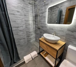 Полулюкс в Grey