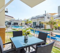 Апартаменты Premium с 2 комнатами с красивым видом из окна в Отель The Oriental Beach Pearl