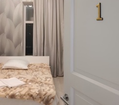 Эконом с 1 двуспальной кроватью и общей ванной комнатой (Без окна) в Мир