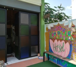 Кровать в общем номере в Karma Home Hostel
