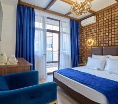 Двухместный номер Комфорт с балконом двуспальная кровать в Астра де Роза