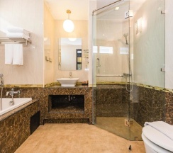 Двухместный номер Deluxe двуспальная кровать в Princess Kamala Beachfront Hotel