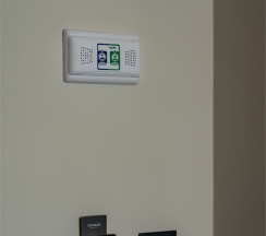 Стандартный номер для маломобильных групп населения с видом на реку c двуспальной кроватью в Cosmos Omsk Hotel