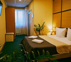 СТАНДАРТ Трехместный с одной 2-х спальной и односпальной кроватью в Zb Hotels Айсберг Саратов