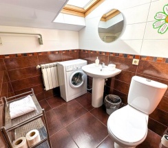 Двухкомнатные аппртаменты с кухонным блоком в Galla