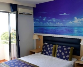 Одноместный номер Standard с видом на море двуспальная кровать в Club Aqua Plaza