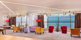 Dubai: Отель Mercure Barsha Heights