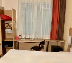 Номер Standard без вида с двуспальной кроватью в ibis Moscow Paveletskaya
