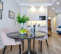 Делюкс трехместный в Dionis Art Apartments