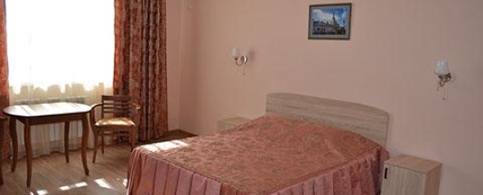 Комната стандарт с 1 двуспальной кроватью (с завтраком) в Гудок