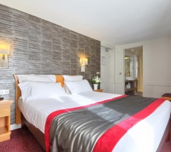 Двухместный номер Superior двуспальная кровать в Hotel Mondial