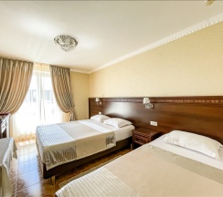 Корпус 1 *Полулюкс*  3-х местный  в Анжелина