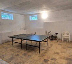 Коттедж с 5 комнатами с балконом и с красивым видом из окна в Коттеджи на Рублевке