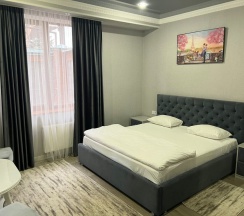 Двухместный люкс двуспальная кровать в Gombor