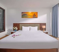 Двухместный люкс с балконом двуспальная кровать в Отель Aria Grand Hotel & Spa