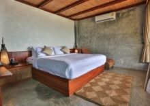 Номер Deluxe beachfront в Sai Daeng Resort Koh Tao