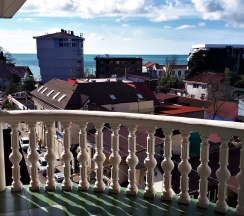 Четырехместный номер с балконом в Десятка