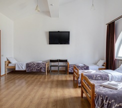 Шестиместный номер Economy в Янка