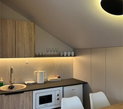 Студио в Моцарт