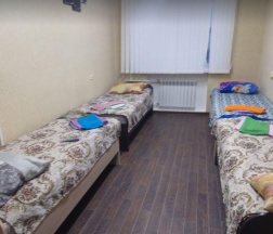 Кровать в 4-местном общем номере в Аленат центр