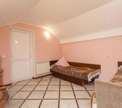 Четырёхместный номер Standard с 2 комнатами с красивым видом из окна в Гостевой дом