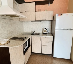 Двухместные апартаменты c 1 комнатой с балконом (двуспальная кровать) в Амурский уют