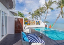 Вилла Pool beachfront в Отель The Privilege Ezra Beach Club