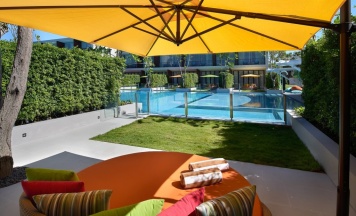 Двухместный номер Pool Access So Comfy двуспальная кровать в SO/ Sofitel Hua Hin