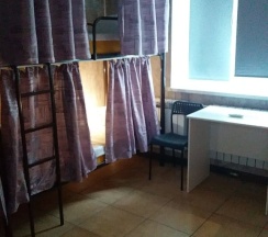 Кровать в общем номере (мужской номер) в Крокус