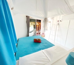 Бунгало с видом на море в Sea Love Beach Bar und Bungalows