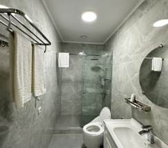 Двухместный номер Comfort с красивым видом из окна двуспальная кровать в Karibi