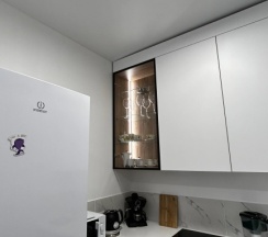 Апартаменты Comfort с 3 комнатами с видом на город в Апартаменты WHITE APARTMENT рядом с центром